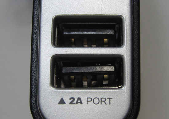 05_2A_port_USB_charger.jpg